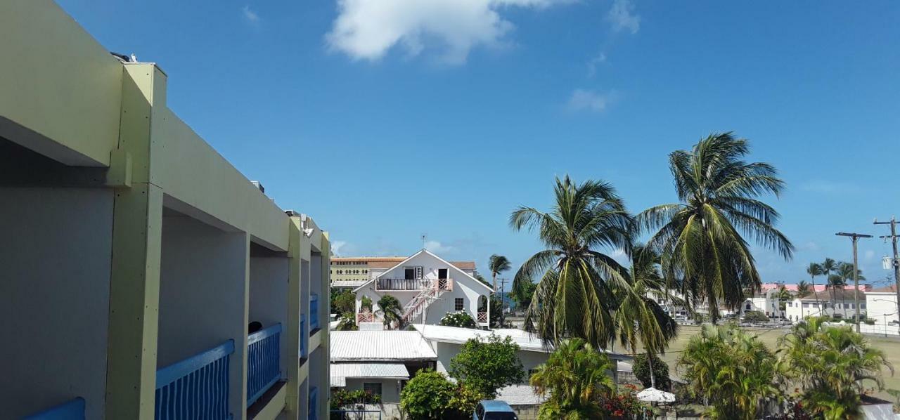 Carib Blue Apartments Oistins Exterior foto